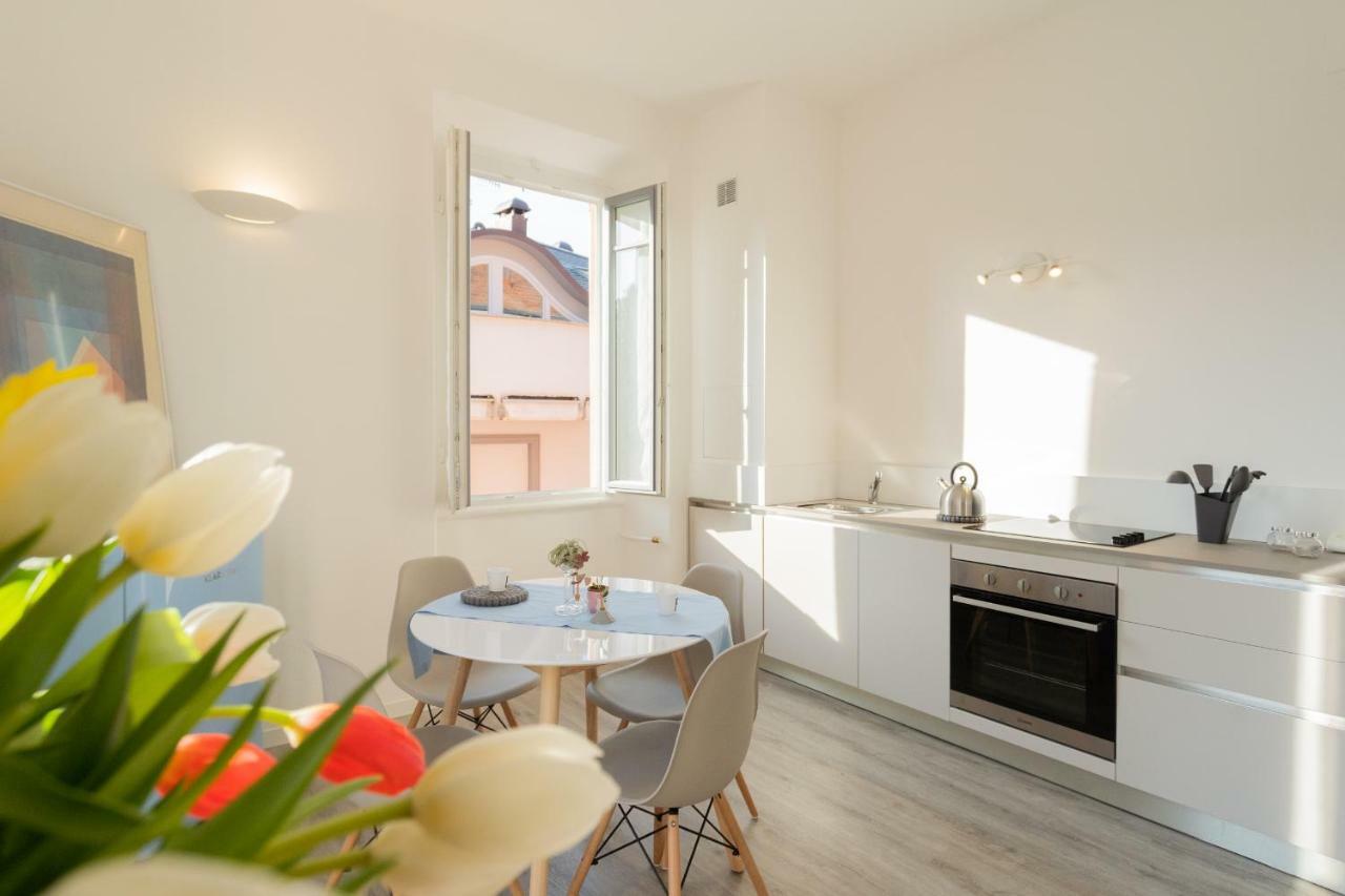 The Little Prince Apartment By Rent All Комо Екстериор снимка