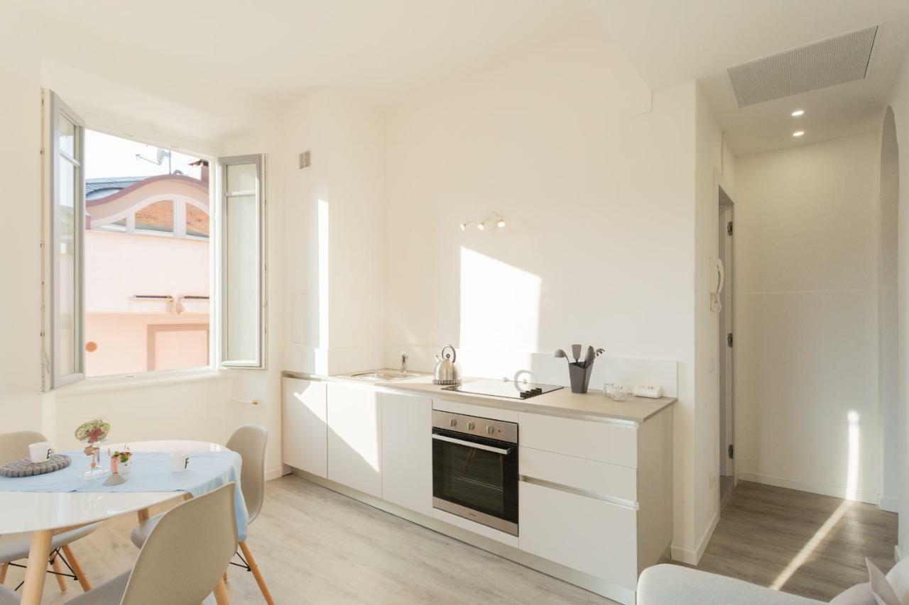 The Little Prince Apartment By Rent All Комо Екстериор снимка