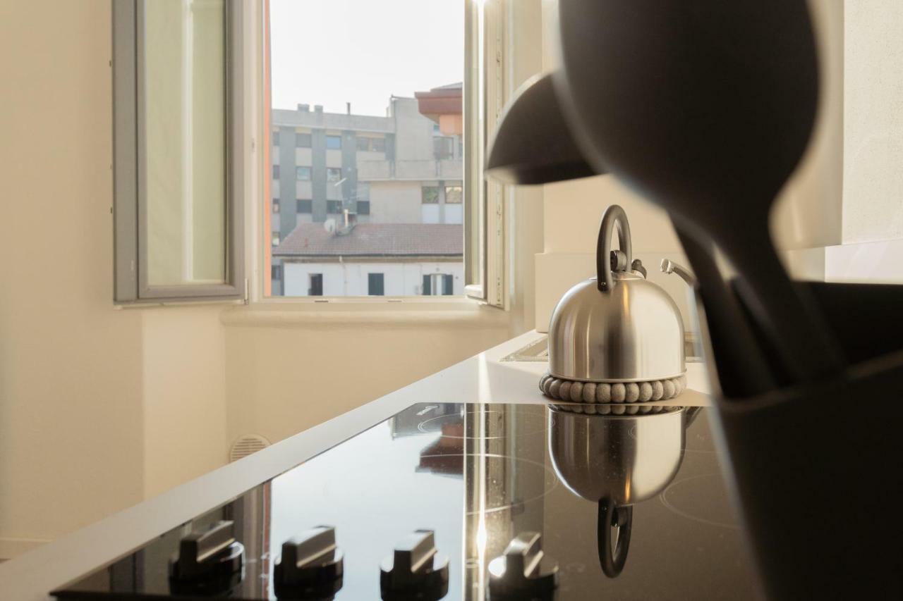 The Little Prince Apartment By Rent All Комо Екстериор снимка
