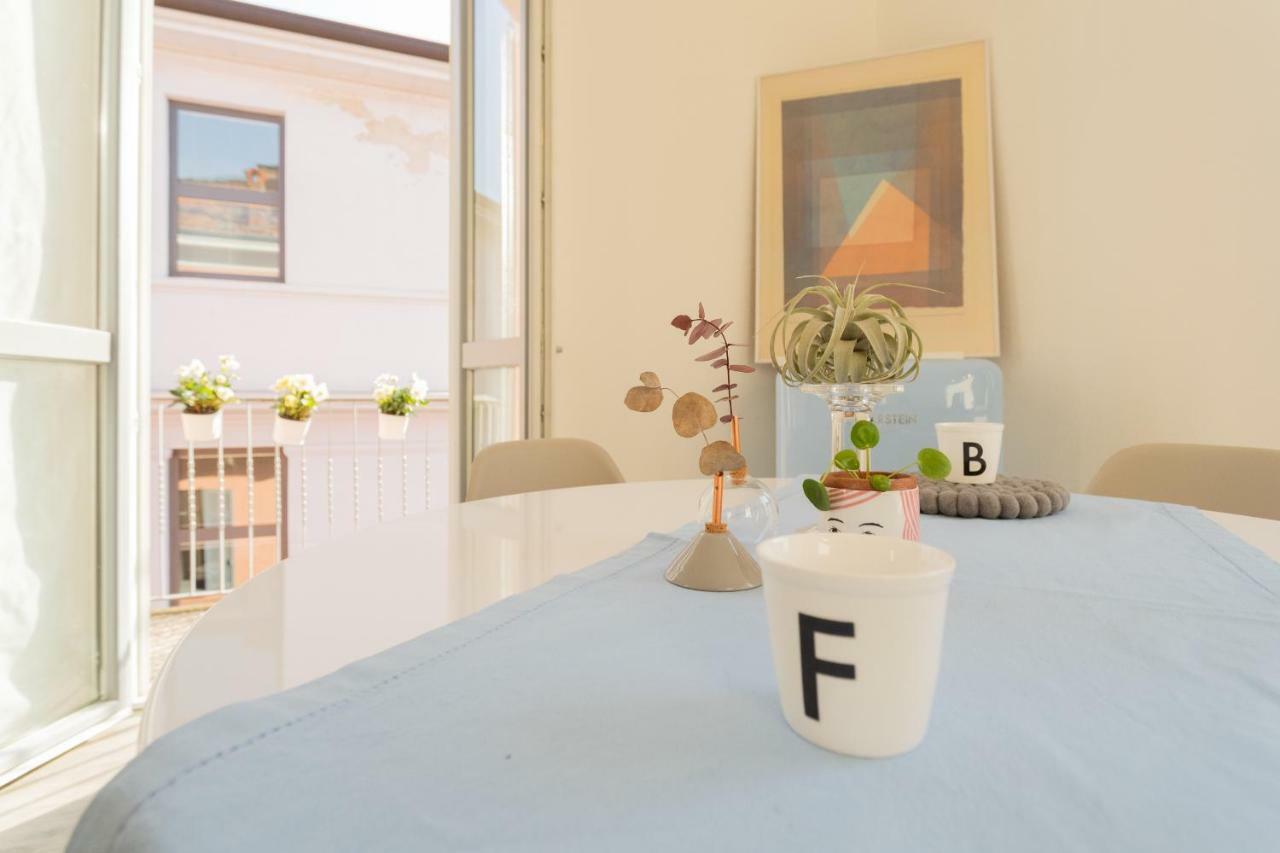 The Little Prince Apartment By Rent All Комо Екстериор снимка